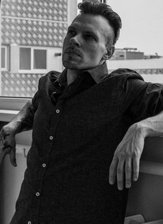 Max Night - Acompañantes masculino in Seoul Photo 15 of 26