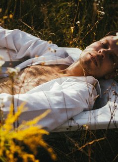 Max Night - Acompañantes masculino in Seoul Photo 23 of 26