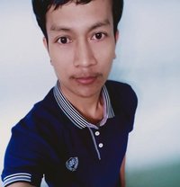 Max - masseur in Muscat