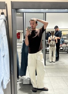 Max Verse - Male escort in İstanbul Photo 2 of 5