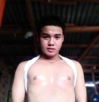 Maxdreamer - Male escort in Manila