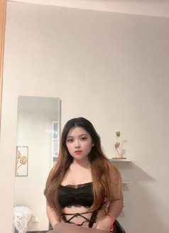 Maxee Lee - escort in Cebu City Photo 2 of 5