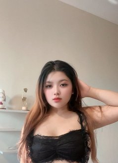 Maxee Lee - escort in Cebu City Photo 4 of 5