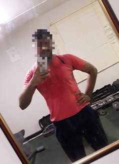 Maxi Bigboss - Acompañantes masculino in Bangalore Photo 2 of 2