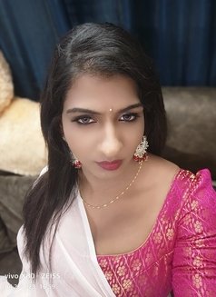 Maxie Reddy - Transsexual escort in Hyderabad Photo 1 of 12