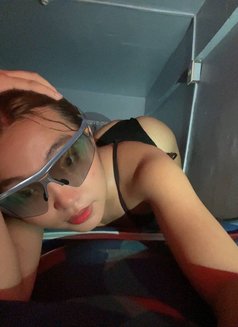 Maxie Simson - Transsexual escort in Manila Photo 1 of 6