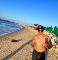 Maximo - masseur in Dubai