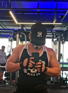 Maximo-Tantric massage and more - Male escort in Dubai Photo 2 of 6