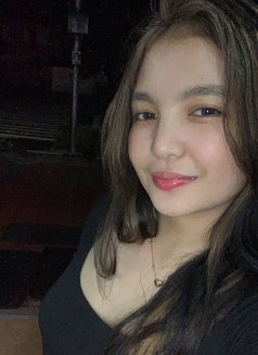 Maxine - escort in Cebu City Photo 2 of 5