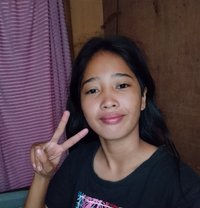 Maxine - escort in Manila