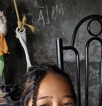 Maxine - escort in Manila