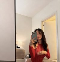 Maxine - escort in Manila