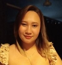 Maxine - escort in Manila