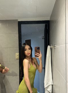 Maxine - Transsexual escort in Angeles City Photo 12 of 12
