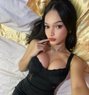 Maxine - Acompañantes transexual in Makati City Photo 1 of 7