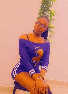 Maxine - escort in Nairobi Photo 1 of 3