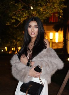 Maxinne - escort in Macao Photo 26 of 27