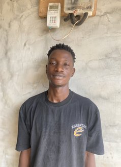 Maxwell - Acompañantes transexual in Abuja Photo 1 of 3