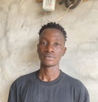 Maxwell - Acompañantes transexual in Abuja