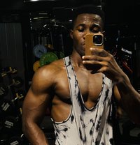 Maxwell90 - Acompañantes masculino in Ajmān