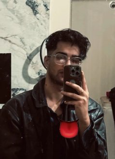 maxx - Male escort in Bangalore Photo 3 of 4