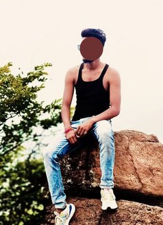 Maxx - Male escort in Pune Photo 3 of 4