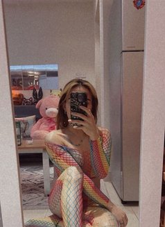 Maxxie - Transsexual escort in Riyadh Photo 7 of 11