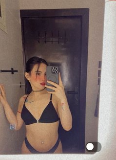 Maxxie - Transsexual escort in Riyadh Photo 15 of 20