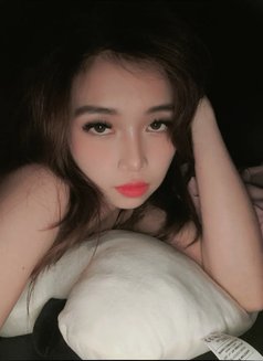 Maxxine - escort in Manila Photo 5 of 5