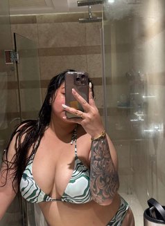 Maxy69 - escort in Manila Photo 1 of 5