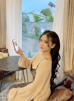 May Sukhumvit - escort in Bangkok Photo 4 of 5