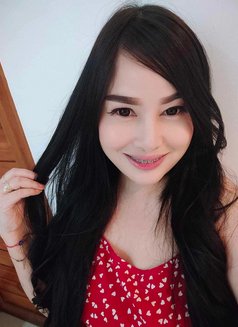 May - escort in Makati City Photo 3 of 6