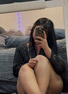 May Melanie - escort in Phuket Photo 4 of 10