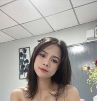 May Mi - puta in Bangkok Photo 1 of 1