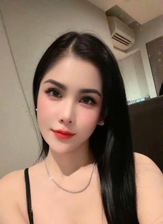 May - escort in Jeddah Photo 2 of 4