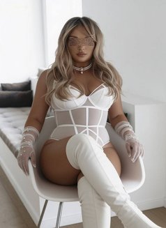 May - escort in Batumi Photo 17 of 18