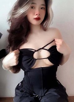 May - escort in Kuala Lumpur Photo 1 of 3