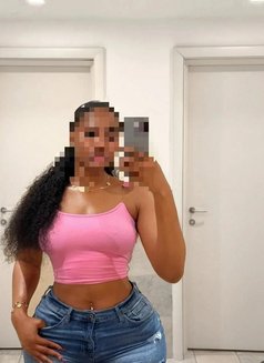 Maya - escort in Chandigarh Photo 3 of 4