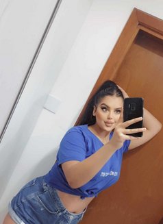 Maya - puta in Dubai Photo 3 of 5