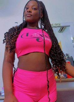 Maya - puta in Riyadh Photo 5 of 6