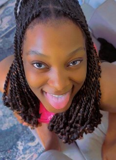 Maya - puta in Riyadh Photo 6 of 6