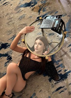 Maya - Transsexual escort in İstanbul Photo 10 of 12