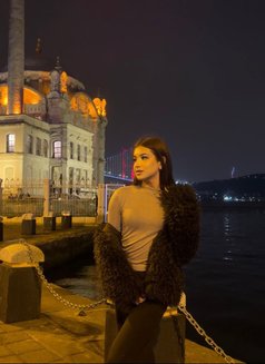 Banu - Transsexual escort in İstanbul Photo 16 of 18