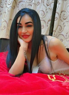 Maya - escort in Abu Dhabi Photo 3 of 3