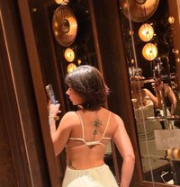 Maya - puta in Dubai