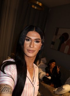 Maya Brazilian XL - Transsexual escort in Dubai Photo 21 of 23