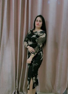 Maya Busty Milf - escort in Sharjah Photo 3 of 4