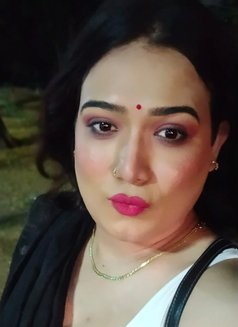 Maya Darling - puta in Kolkata Photo 2 of 2