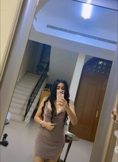Maya - escort in Abu Dhabi Photo 8 of 9