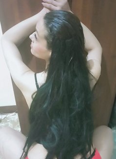 Maya - escort in Jeddah Photo 3 of 6